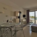 Apartment Agreable Au Bord De L' Ocean, Playa Paraiso *